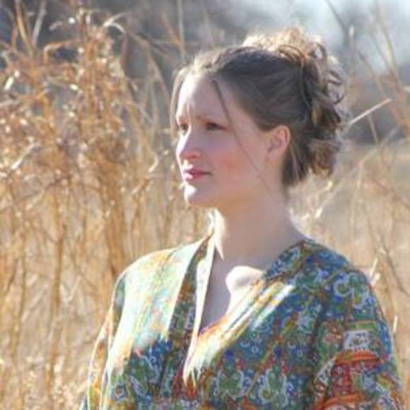 Meet your Posher, Katy - Picture 1 of 1